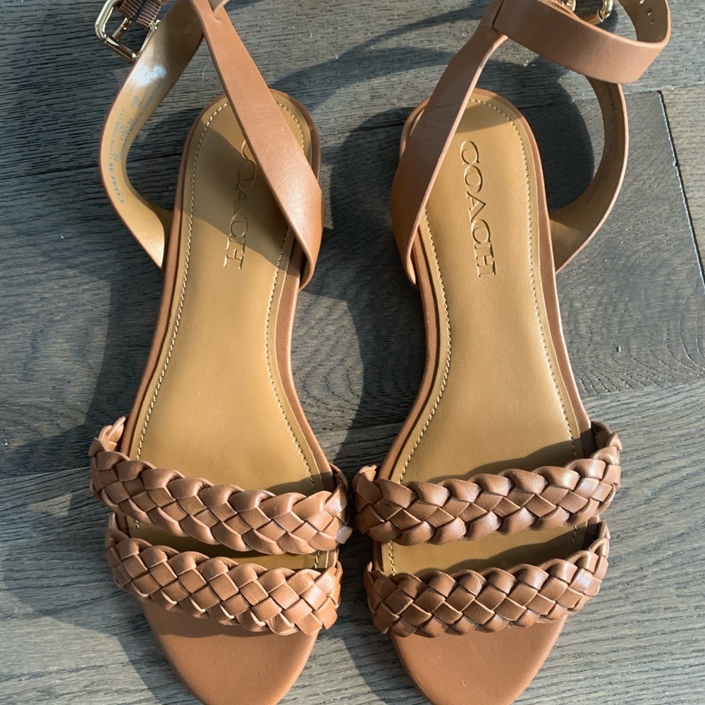 NEW Coach brown leather sandals sz 7
